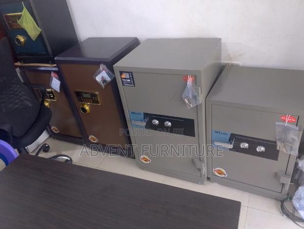 Fireproof Money Safe · Photo 1