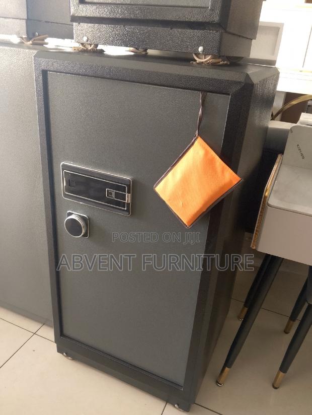 Fireproof Money Safe · Photo 1