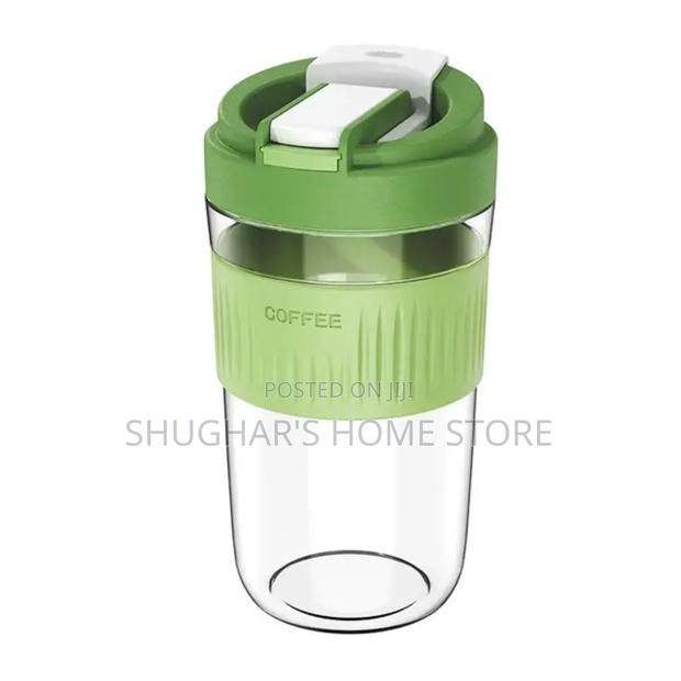 Glass Cup With Straw · Photo 4
