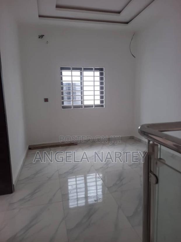 56 Bedroom Hotel for Sale in Community 22 · Photo 4
