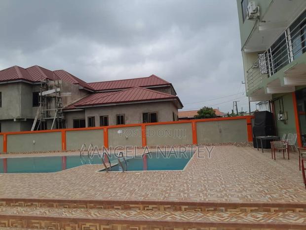 56 Bedroom Hotel for Sale in Community 22 · Photo 5