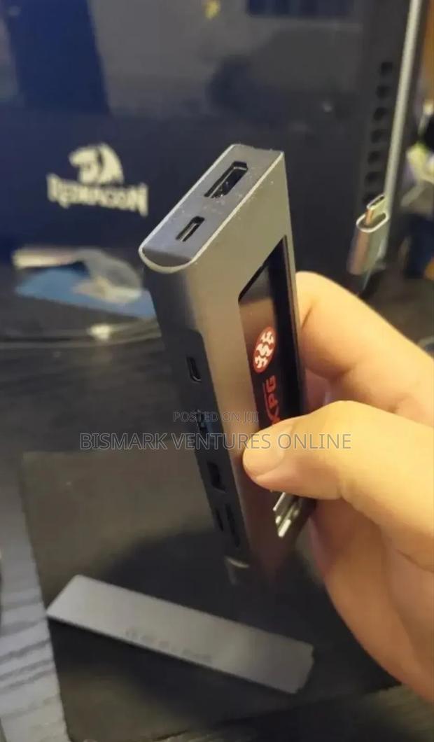 ESSAGER 8-in-1 USB-C Hub Integrates M.2 Nvme/Sata SSD. · Photo 7