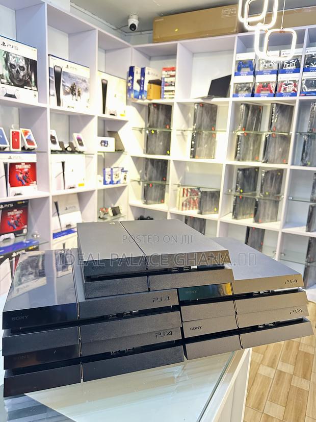 Ps4 Standard Jailbreak With 8 Games · Photo 1