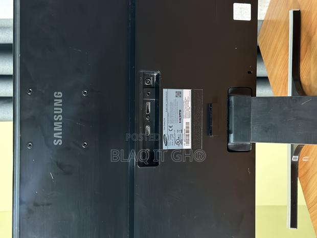 Samsung 28” Monitor ,1ms, AMD Freesync · Photo 5