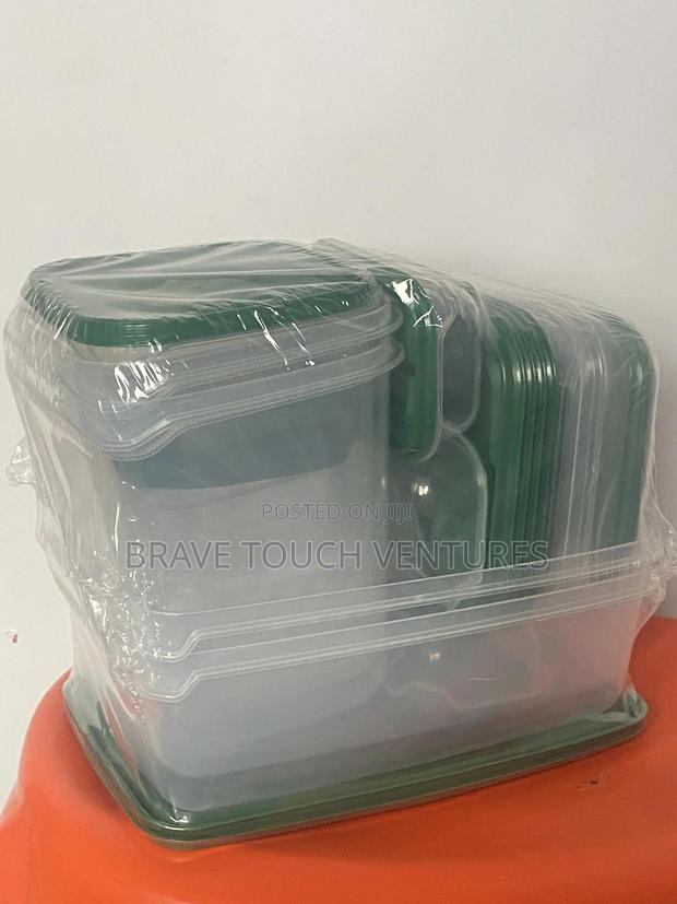 17 Piece Plastic Storage Food Container · Photo 5