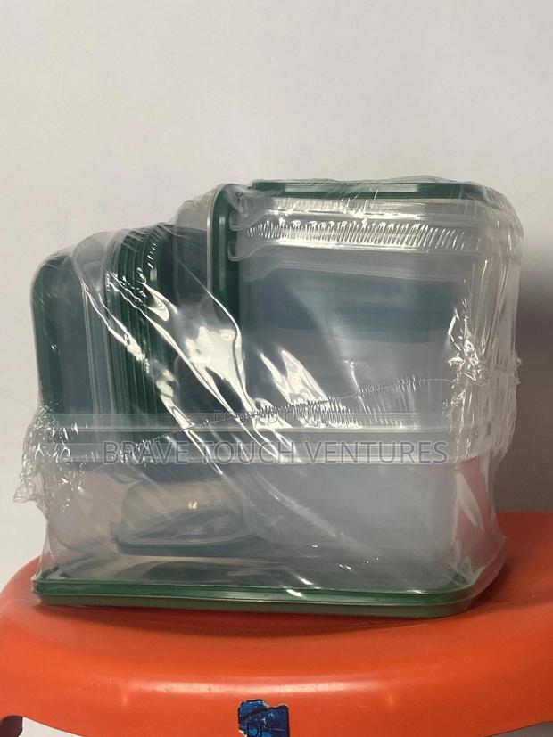 17 Piece Plastic Storage Food Container · Photo 3