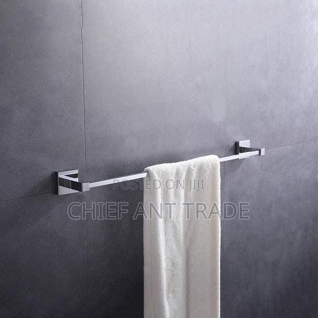Towel Rod / Hanger. Gj6801 Silver. · Photo 4