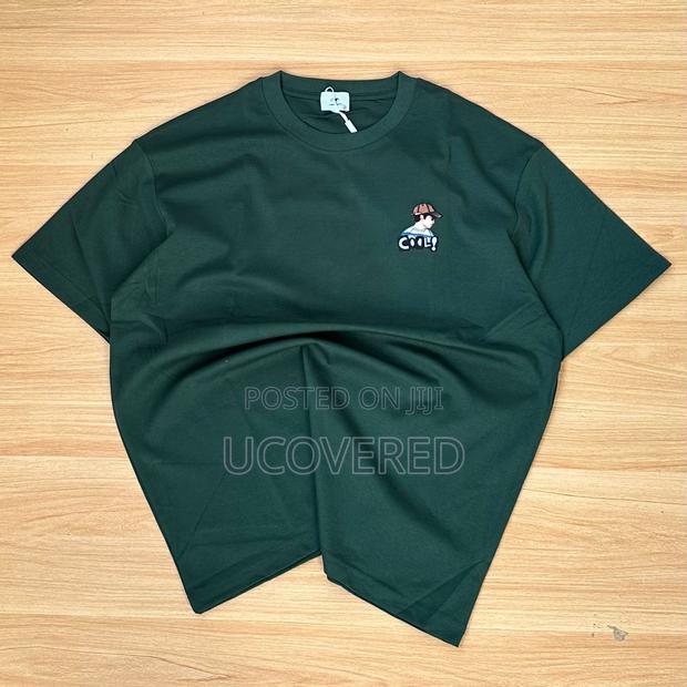 High Quality Heavy Tees 100% Cotton · Photo 4