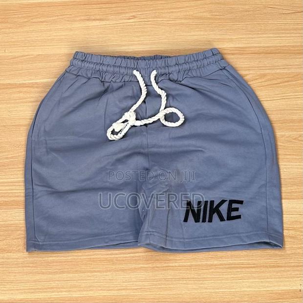 High Quality Unisex Cotton Shorts · Photo 5