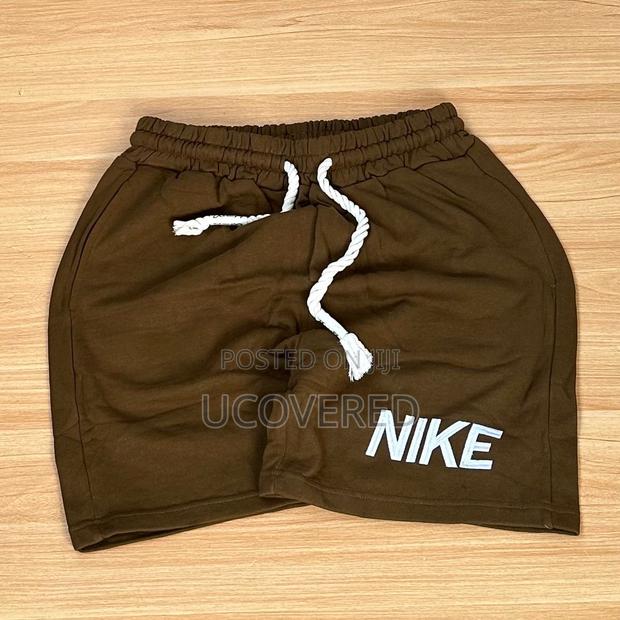 High Quality Unisex Cotton Shorts · Photo 7