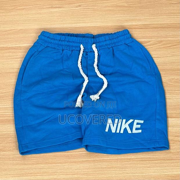 High Quality Unisex Cotton Shorts · Photo 2