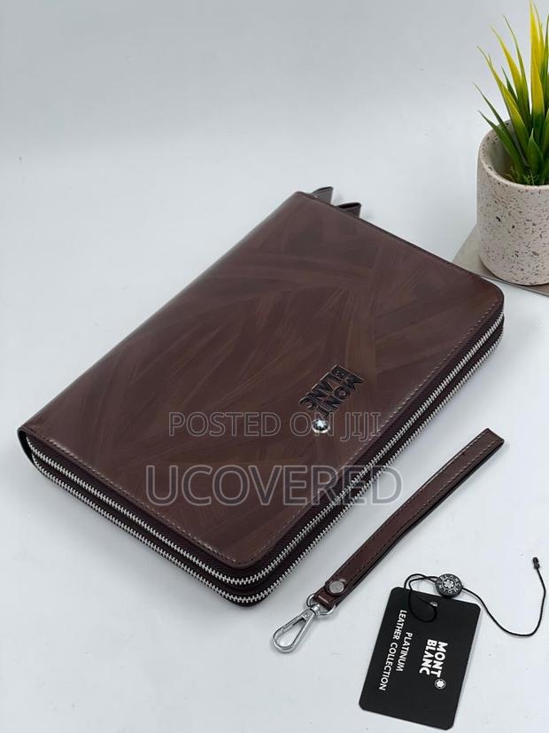 Mont Blanc Genuine Leather Pouch · Photo 7