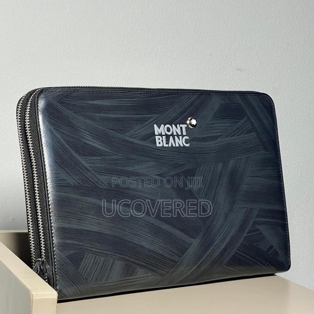 Mont Blanc Genuine Leather Pouch · Photo 3