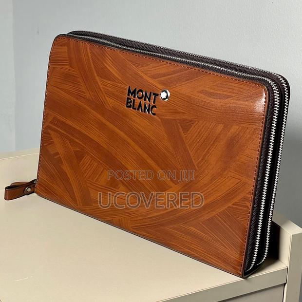 Mont Blanc Genuine Leather Pouch · Photo 4
