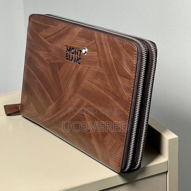 Mont Blanc Genuine Leather Pouch · Photo 2