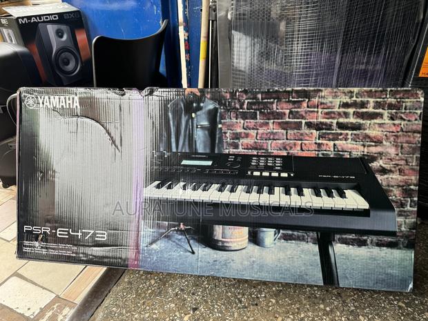 Yamaha Keyboard 473 · Photo 2