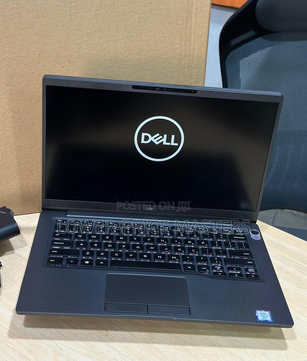 New Laptop Dell Latitude 7400 8GB Intel Core I5 SSD 256GB · Photo 3