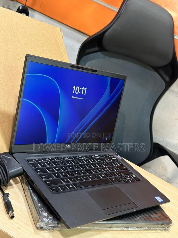 New Laptop Dell Latitude 7400 8GB Intel Core I5 SSD 256GB · Photo 1