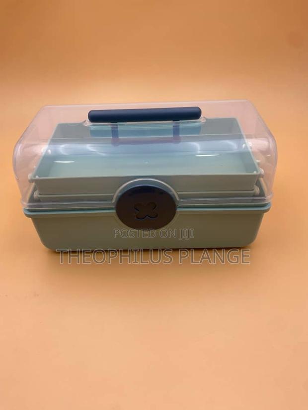 Portable Cosmetic Storage Box Organizer And · Photo 3