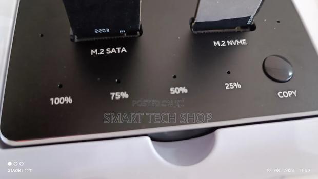 Dual Bay Nvme M.2 SSD 10gbps SSD External Clone Adaptor · Photo 5