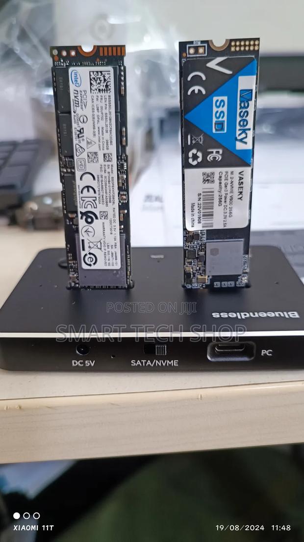 Dual Bay Nvme M.2 SSD 10gbps SSD External Clone Adaptor · Photo 2