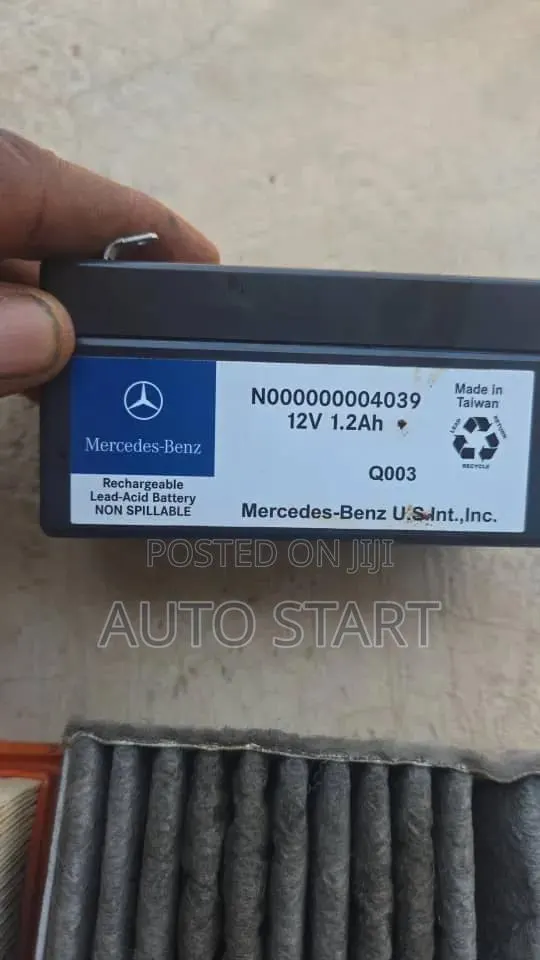 Mercedes-Benz Auxiliary Battery 1.2ah · Photo 1