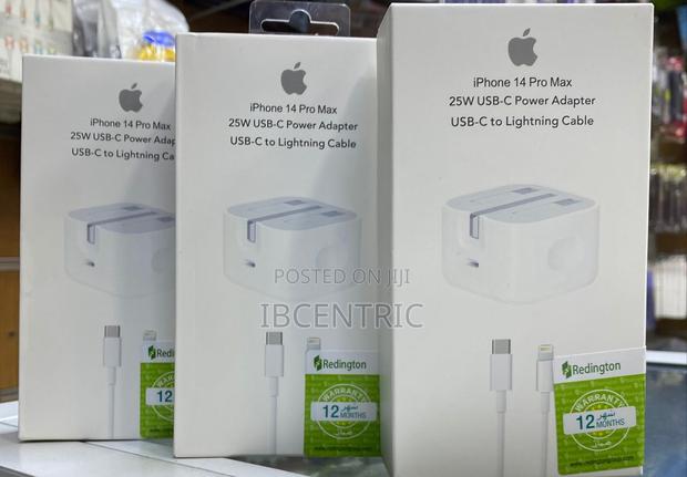 iPhone 14 Pro Max 25W USB- C Charger · Photo 1