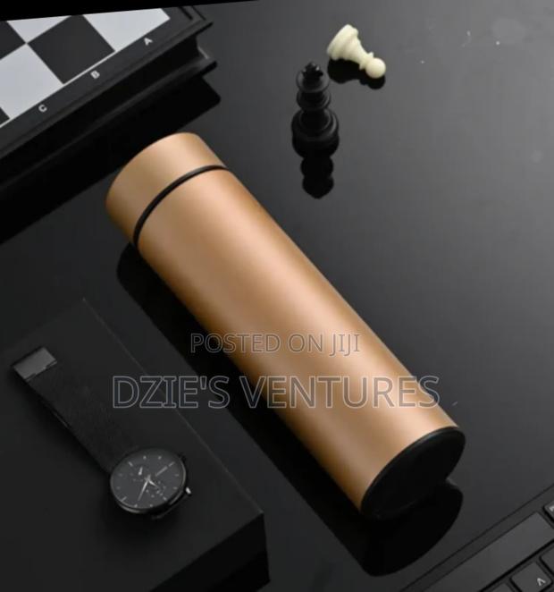 Digital Display Vacuum Flask · Photo 2
