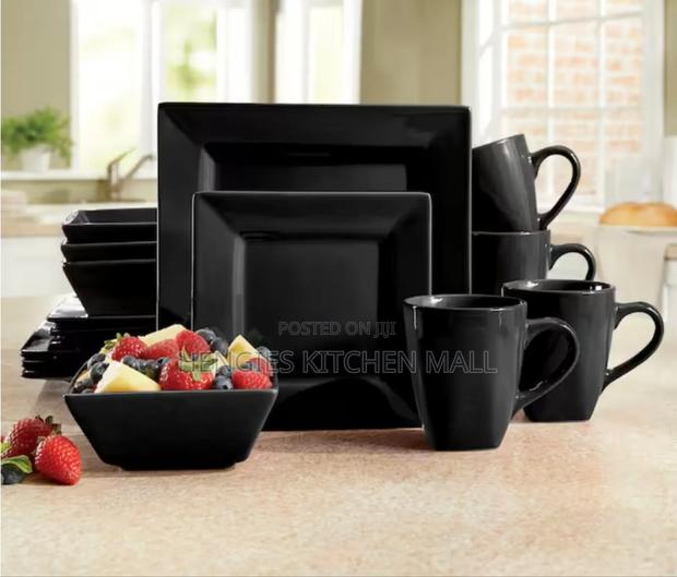 16pcs Square Dinner Set · Photo 1