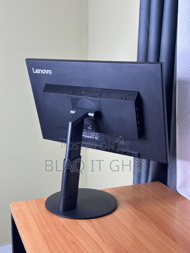 Lenovo 24” Edgeless Fullhd IPS · Photo 3