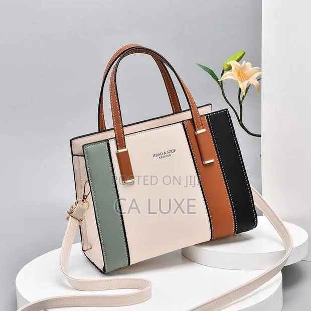 Elegant Multipurpose Ladies Handbag · Photo 1