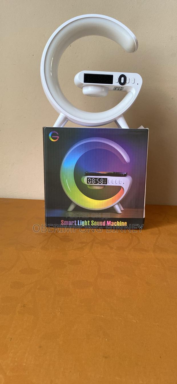 Bluetooth Speaker With Wireless Charger and Light · Photo 4
