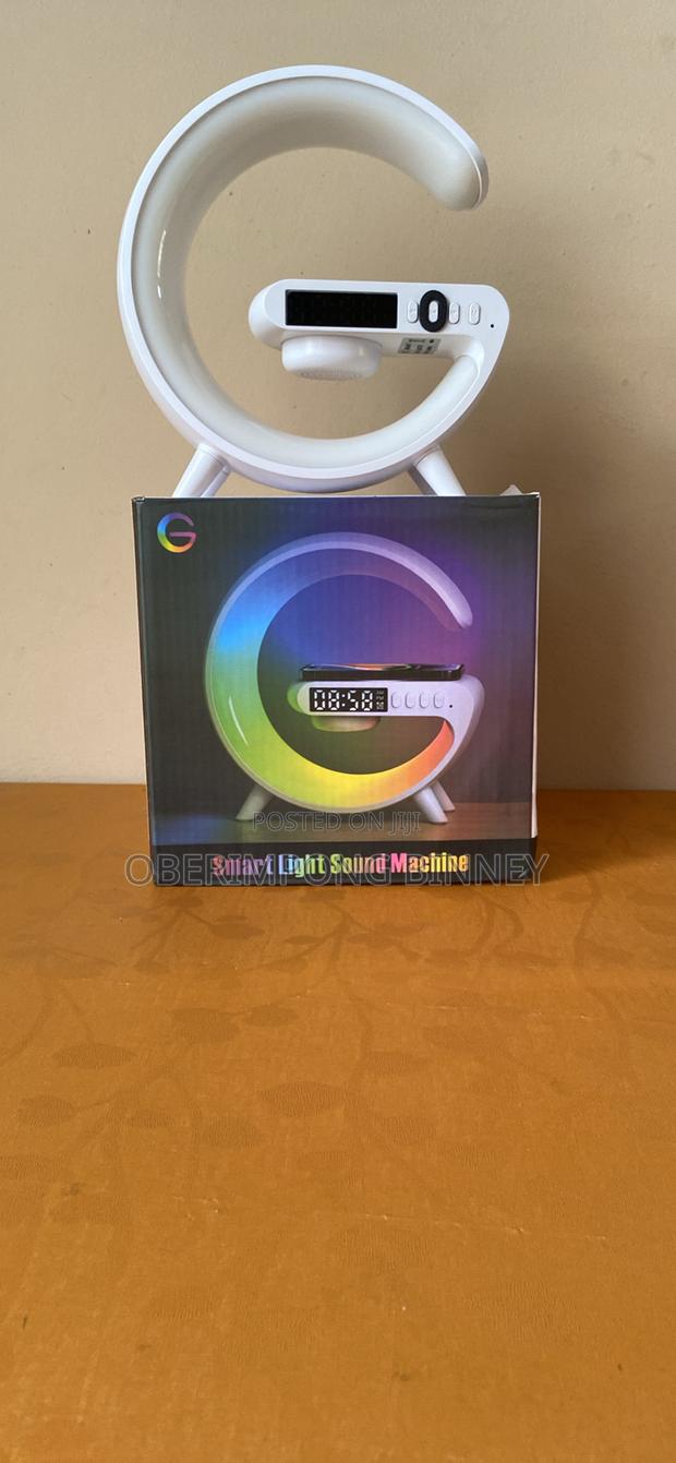 Bluetooth Speaker With Wireless Charger and Light · Photo 6
