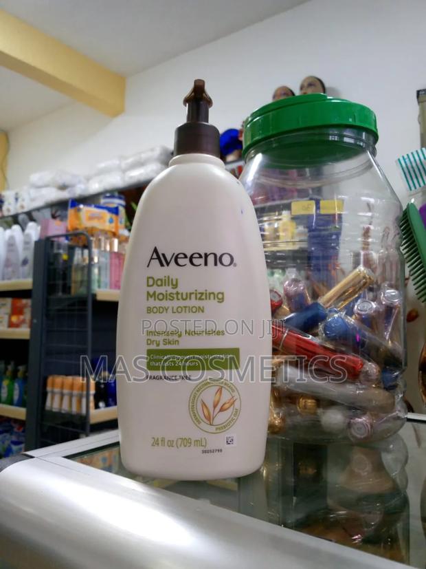 Aveeno Daily Moisturizing Lotion · Photo 2