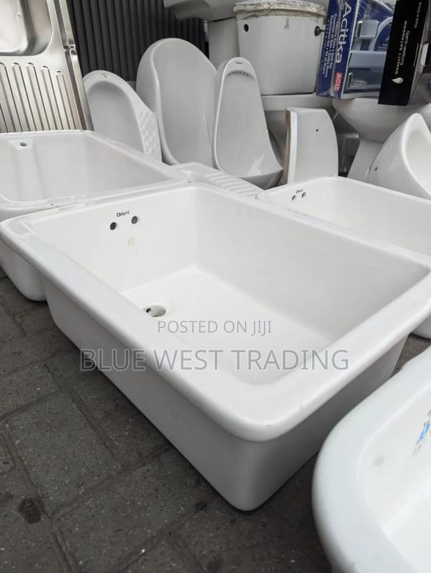 Hospital Sink · Photo 2