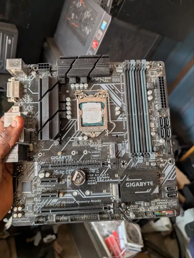I5 9th Gen Board and Processor · Photo 1