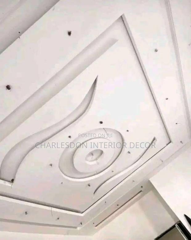 P O P Work, Textural Designs , Wall Skimming , Mirror Decor · Photo 3