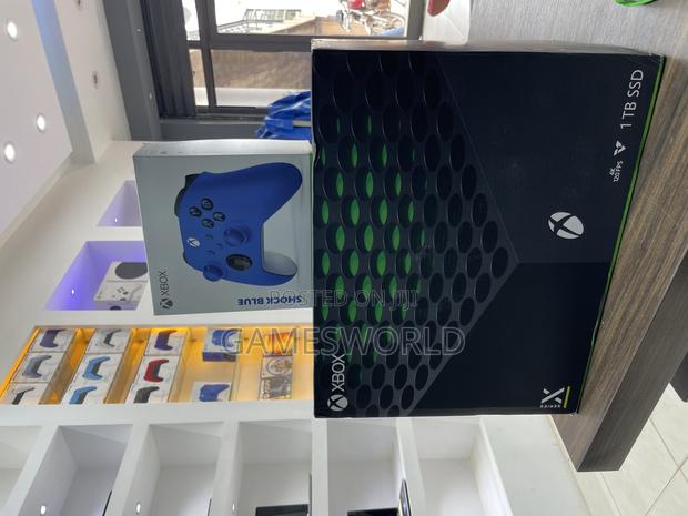 Xbox Series X | 1tb SSD | HDR Gaming | Brand New · Photo 2