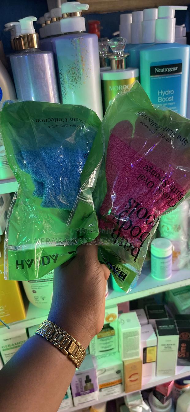 Scrubbing Gloves · Photo 1