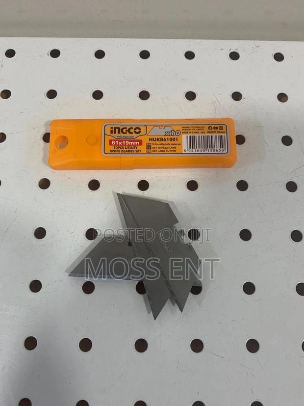 10 PCS Utility Knife Blades Set - Hukb61001 · Photo 1