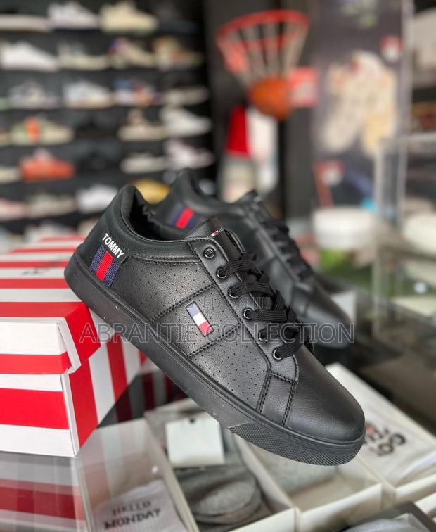 Tommy Hilfiger Sneaker · Photo 1