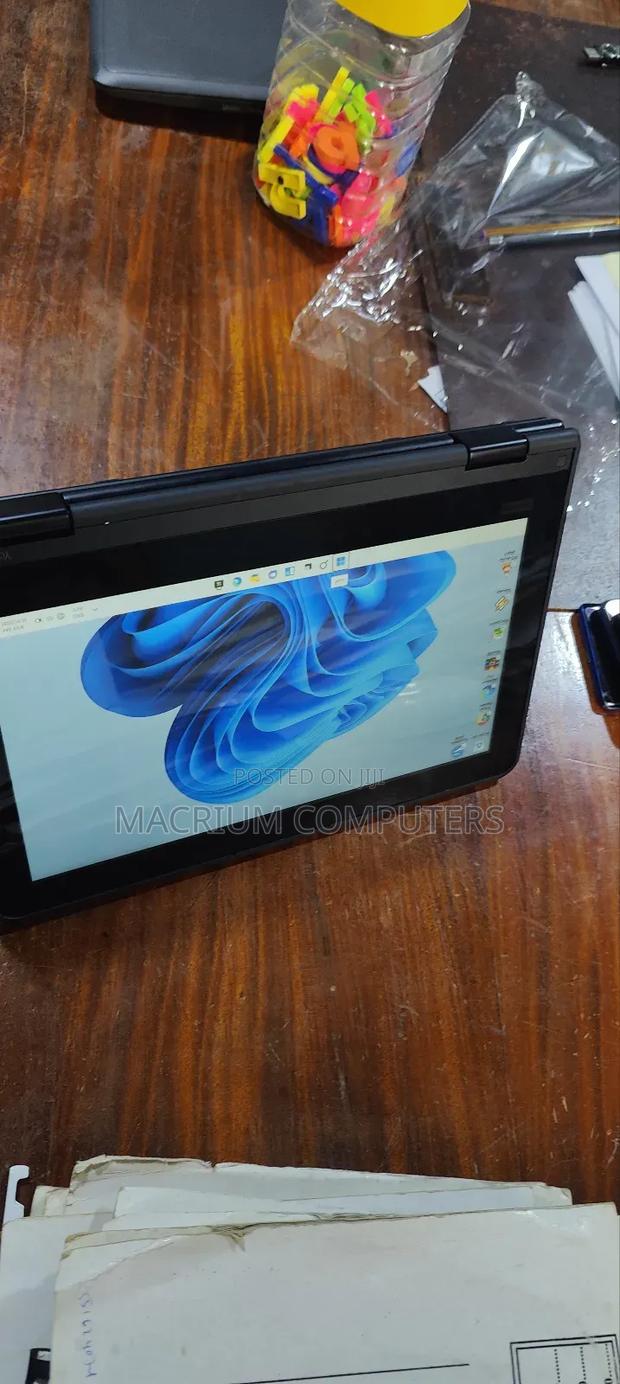 Laptop Lenovo IdeaPad Yoga 11 8GB Intel Pentium SSD 128GB · Photo 3