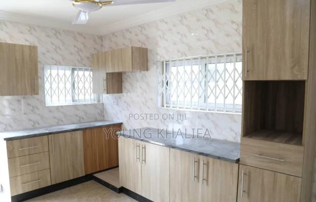 2bdrm House in Kasoa Opeikuma for sale · Photo 8