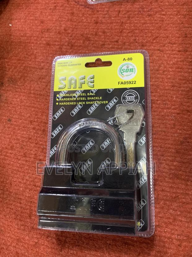 Safe Padlock · Photo 2