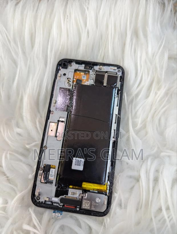 Pixel 5 Board · Photo 3