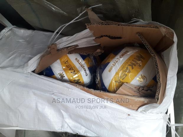 Original Volleyball From Box At Cool Prices · Photo 2
