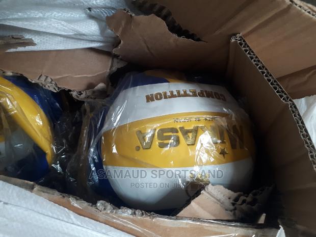 Original Volleyball From Box At Cool Prices · Photo 3