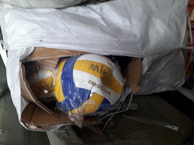 Original Volleyball From Box At Cool Prices · Photo 4