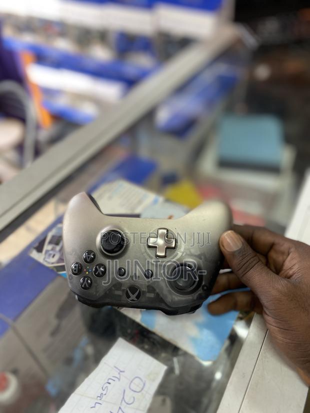 Xbox One Controller Wireless · Photo 1