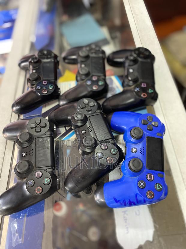 Uk Used Ps4 Pads · Photo 1
